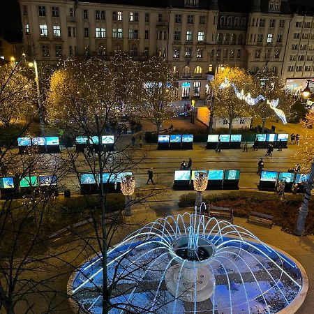 Central Palace Apartman ديبريتْسين المظهر الخارجي الصورة