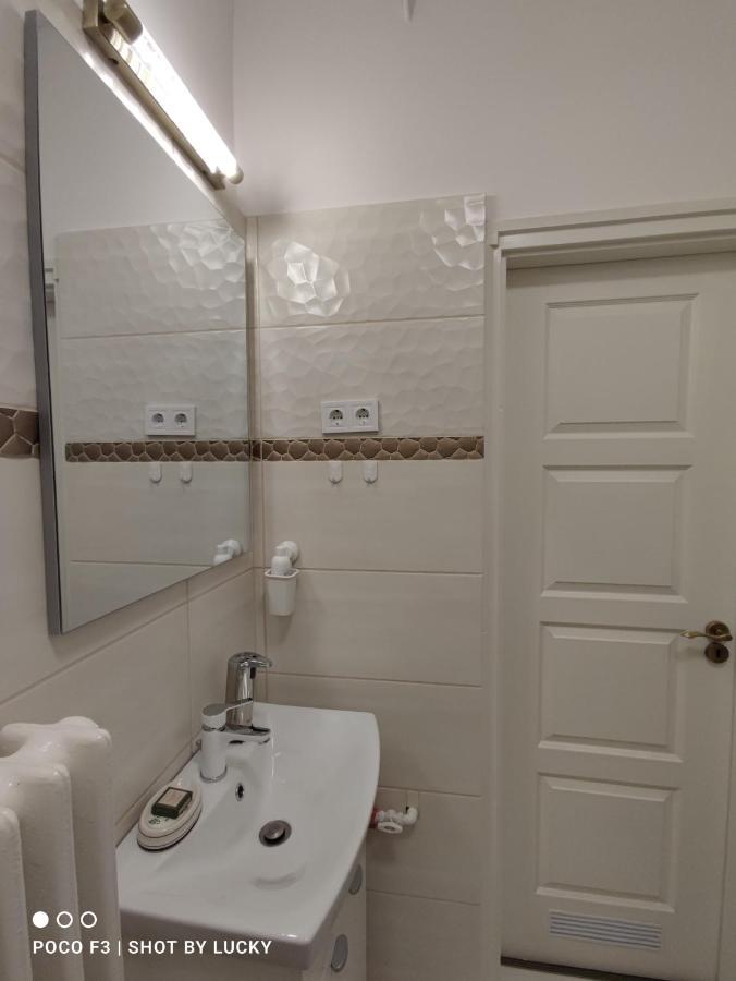 Central Palace Apartman ديبريتْسين المظهر الخارجي الصورة